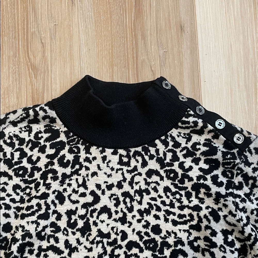 Calvin Klein Leopard Print Sweater - Picture 2 of 7
